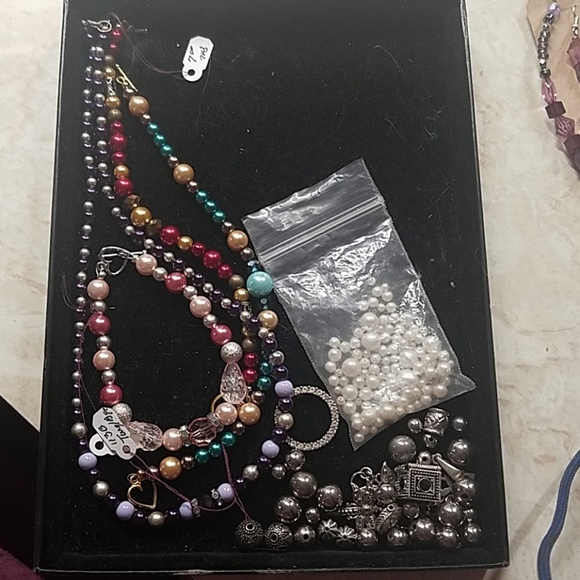 Welcome charmers!! - Picture 1 of 3